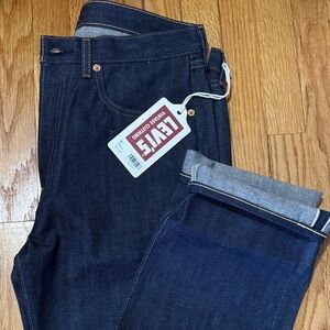 Levi's® Vintage Clothing
1966 501® ORIGINAL FIT MEN'S JEANS Shrink to Fit 34x34
